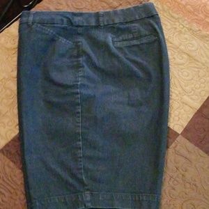 Dark denim Bermuda shorts